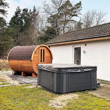 Luxury Retreat With Pool - By Traum
