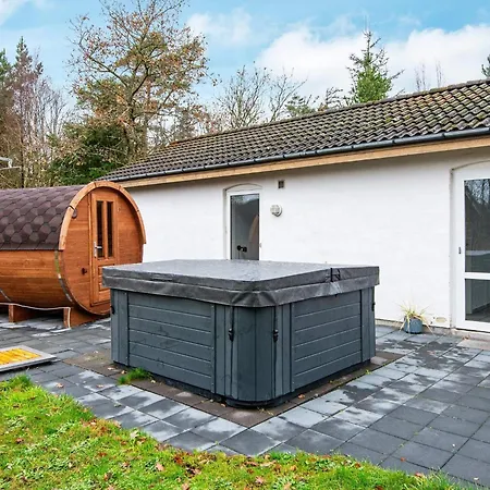 Luxury Retreat With Pool - By Traum * Henne Strand